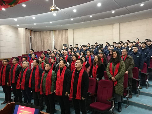我校隆重举行2018届高考誓师大会