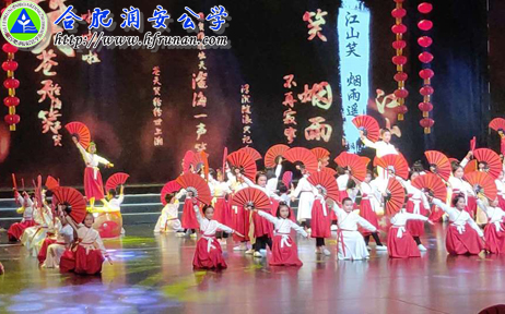 扇行天下 花开中国