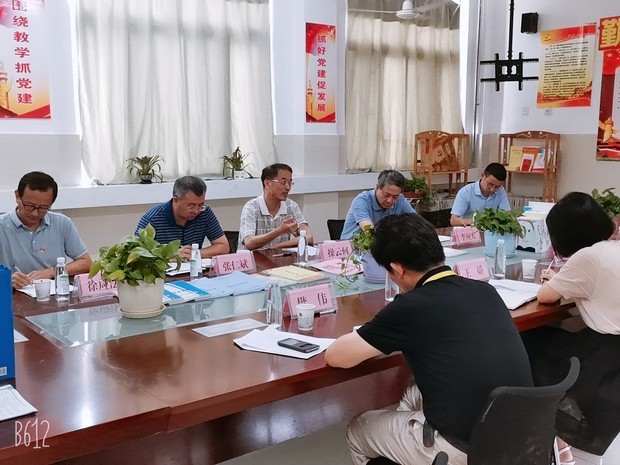 经开区工委副书记操云何调研指导合肥润安公学党建工作