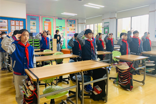 勤奋学习，诚信坚毅——合肥润安公学举行诚信教育主题升旗仪式