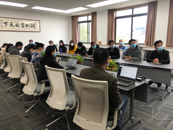 合肥润安公学认真组织收看“2020年度全市教育工作会议暨中小学幼儿园开学准备工作会议”