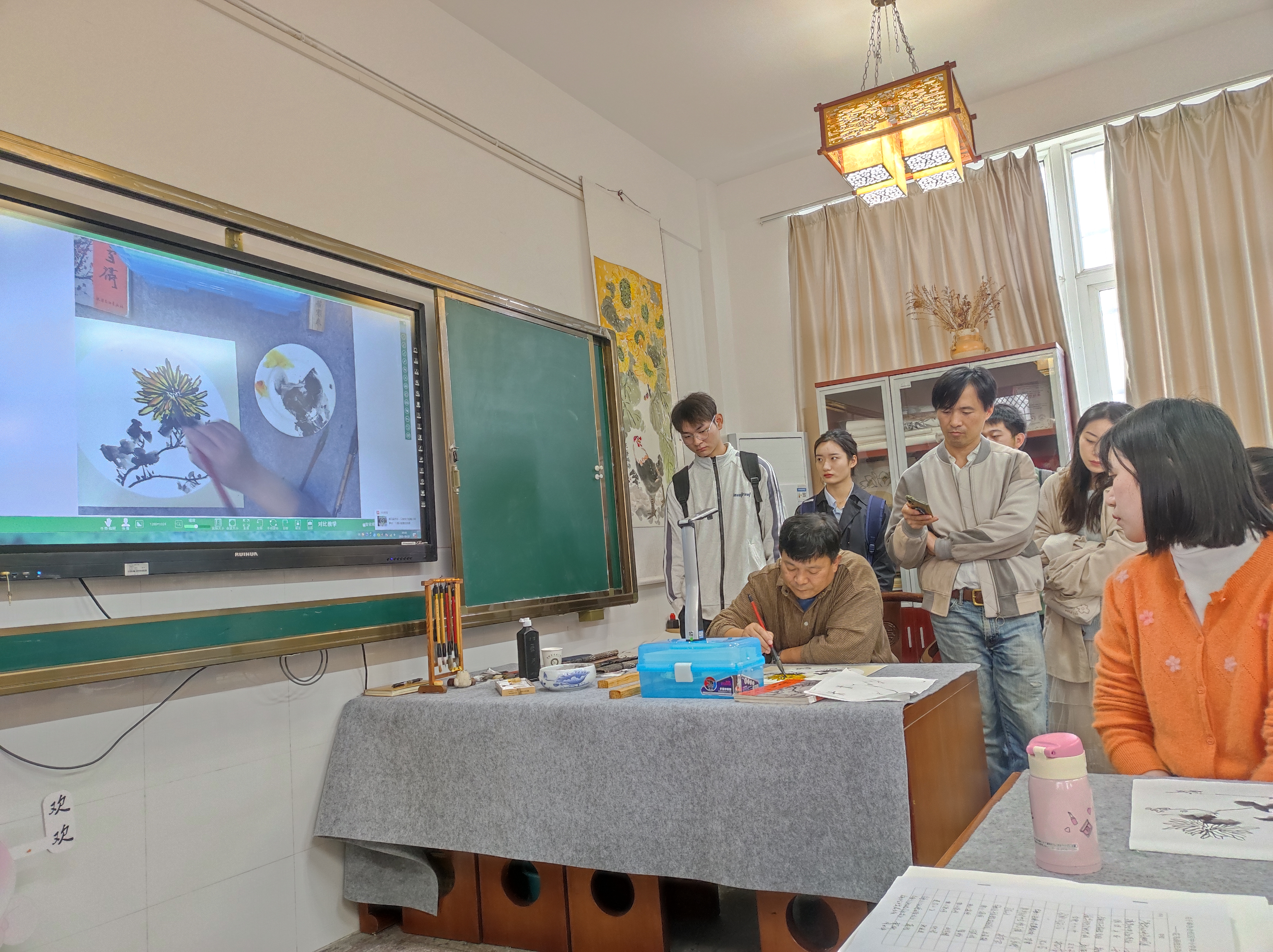能力部美术教师参加中国画系列培训