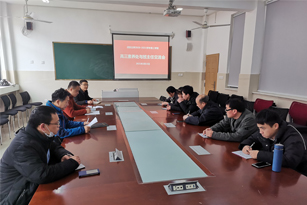 高三年级召开班主任与素养老师交流会