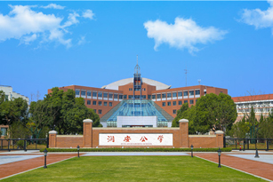 守好汛期安全线 共筑平安校园