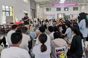 能力部素描教师赴顶峰交流学习