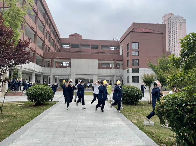 合肥润安公学开展“5·12防震减灾应急疏散演练”活动