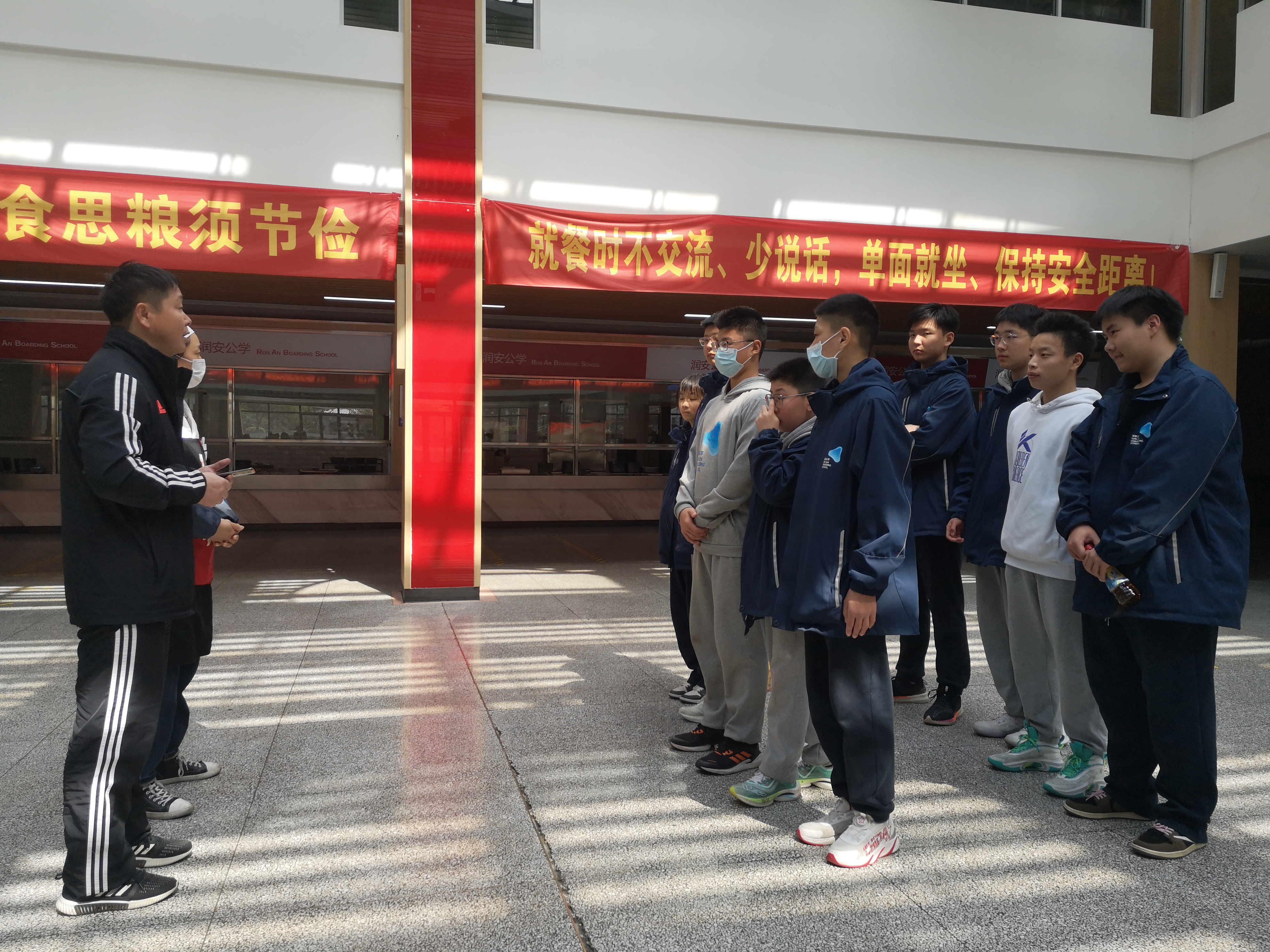 学习雷锋精神  劳动者最可爱
