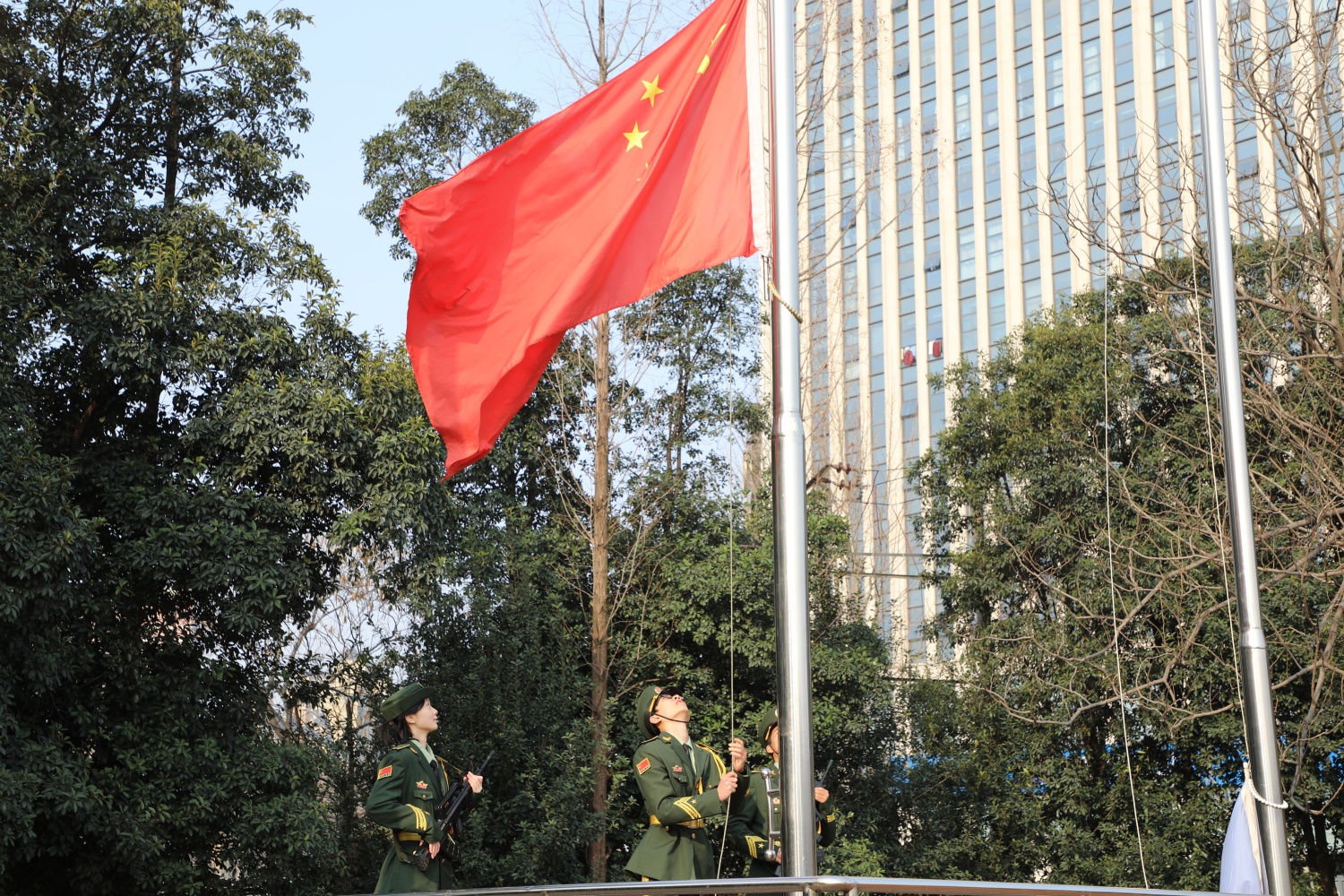 合肥润安公学举行清明主题升旗仪式